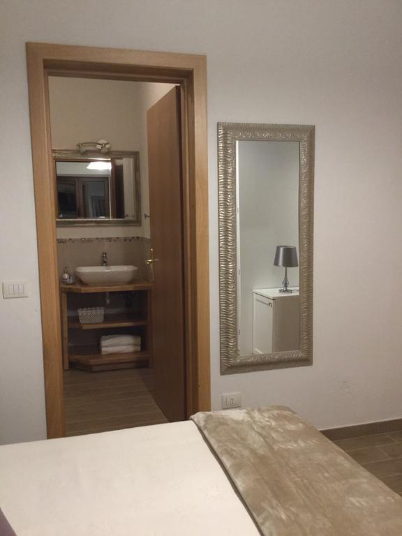 Il Giardino Di Daniela Bed & Breakfast San Teodoro  Dış mekan fotoğraf