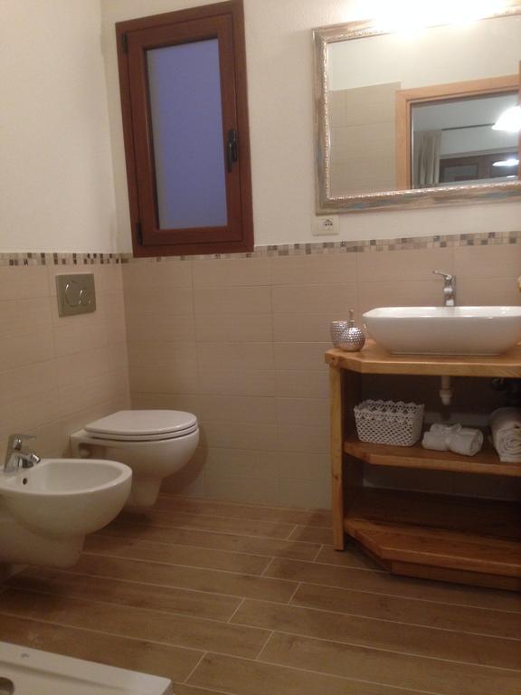 Il Giardino Di Daniela Bed & Breakfast San Teodoro  Dış mekan fotoğraf