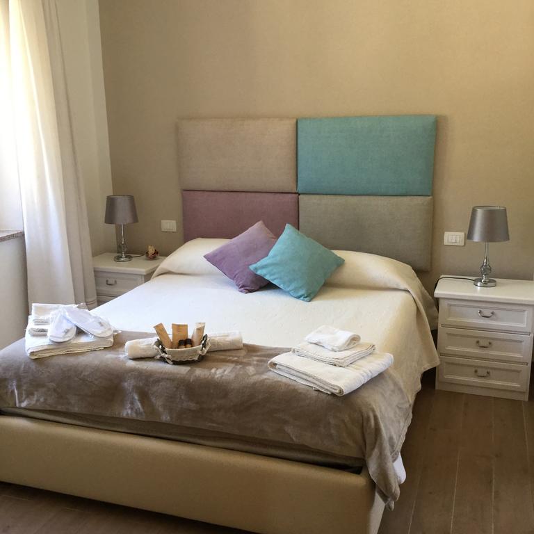 Il Giardino Di Daniela Bed & Breakfast San Teodoro  Dış mekan fotoğraf